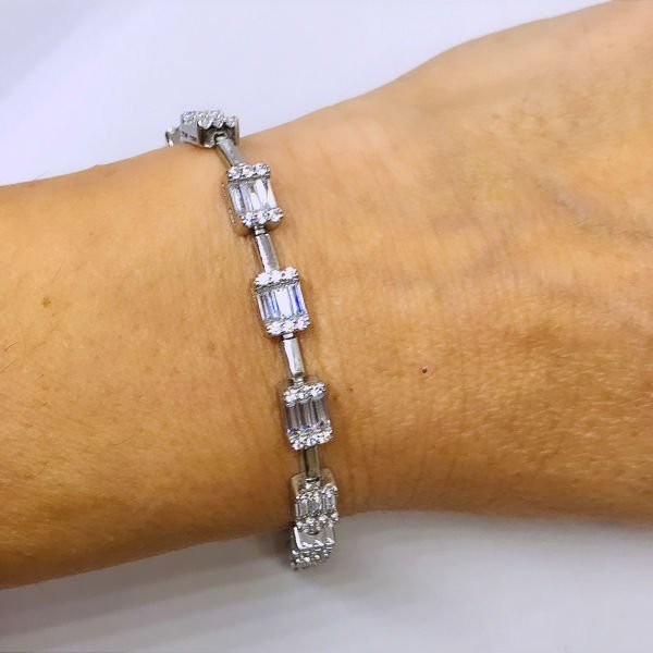 925 Ayar Gümüş Baget Zirkon Taşlı Tasarım Bileklik