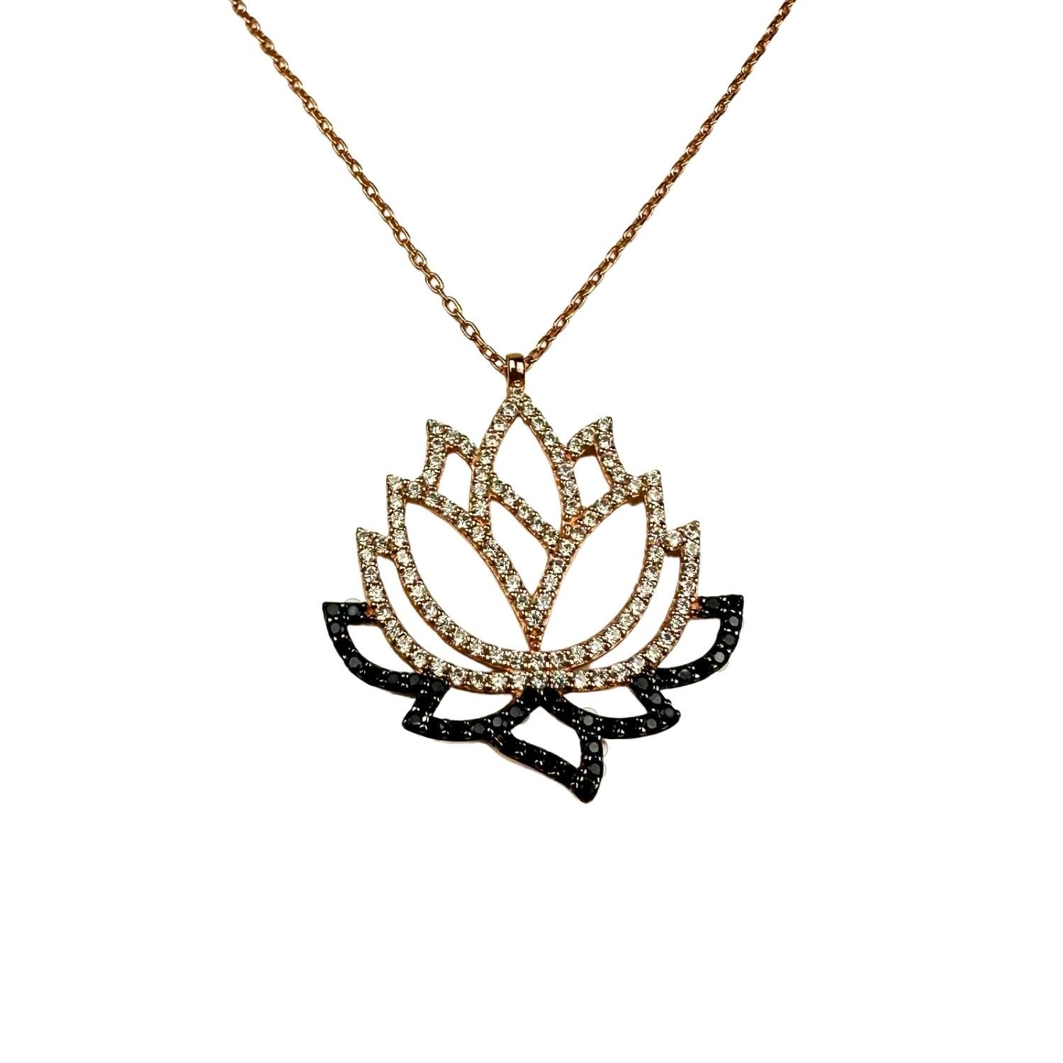 925 Ayar Gümüş Siyah Beyaz Taşlı Lotus Rose Kolye